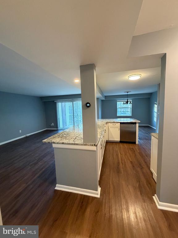 Photo - 117 Castletown Rd Unidad 302