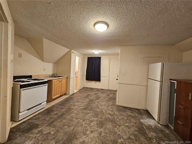 Photo - 6 Frederick Ct Unit 3