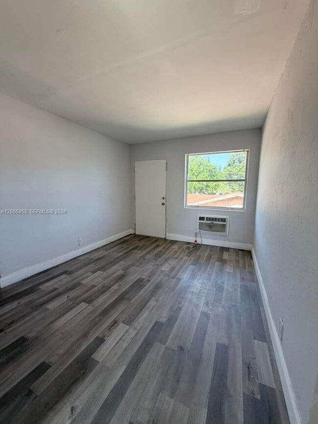 Photo - 1761 Ali Baba Ave Unidad 5