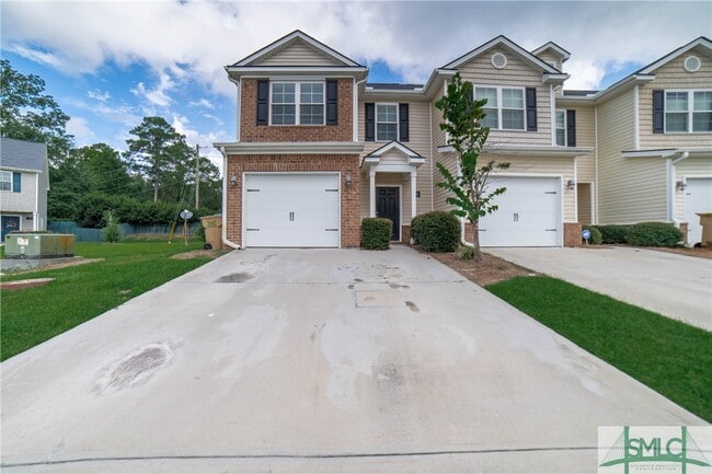 Photo - 140 Cantle Dr Townhome
