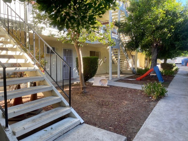 Photo - 724 S Chapel Ave Unit # 3