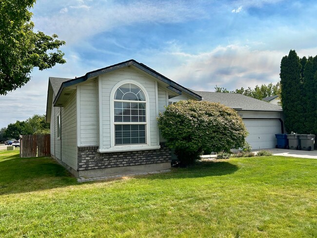 Photo - 8137 Waterfowl Ave