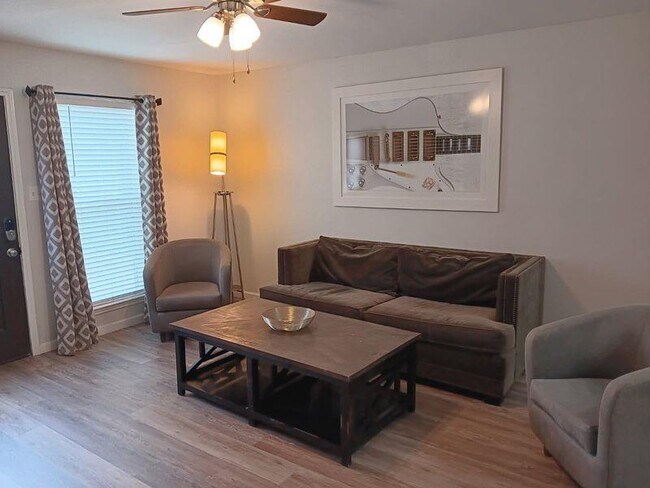 Photo - 8402-8404 Fathom Cir