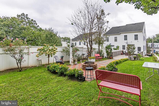 Photo - 321 Fountain St