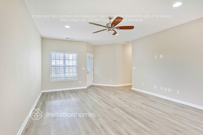 Photo - 805 City Park Dr