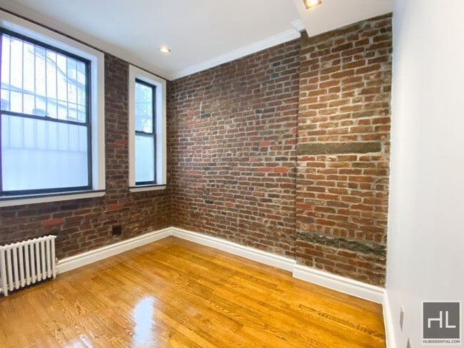 Photo - E 13TH ST. Unidad 1A