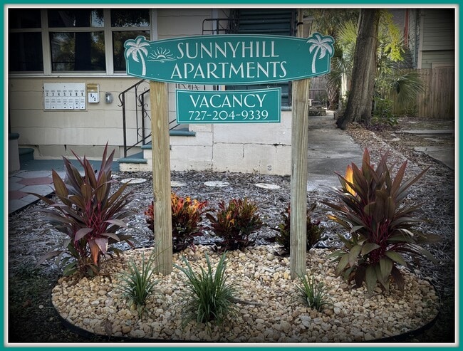 Photo - 832 1st St N