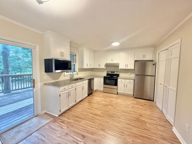 Photo - 6523 Hearthstone Dr