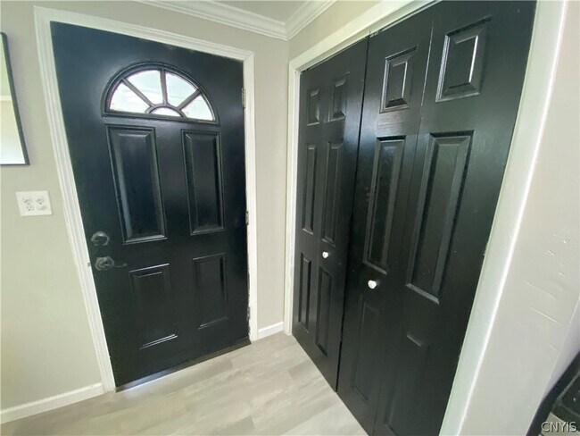 Photo - 273 N Collingwood Ave