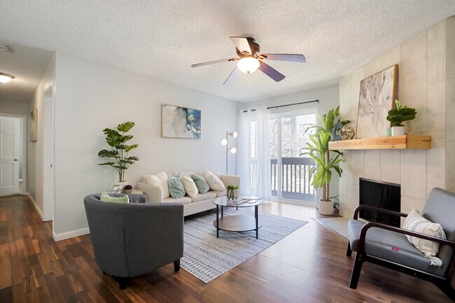Photo - 2 Bedroom/2 Bathroom Condo - Aurora Unit C-303