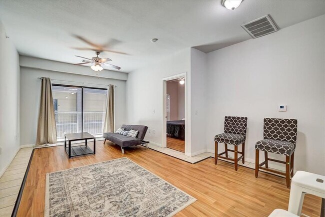 Photo - 2515 Pearl St Unit 210