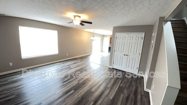 Photo - 6001 Yosemite Dr