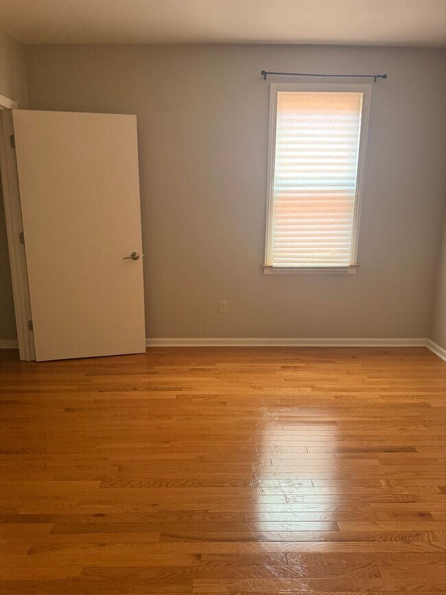 Photo - 137 S 15th St