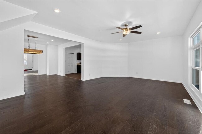 Photo - 2250 N Capitol Ave