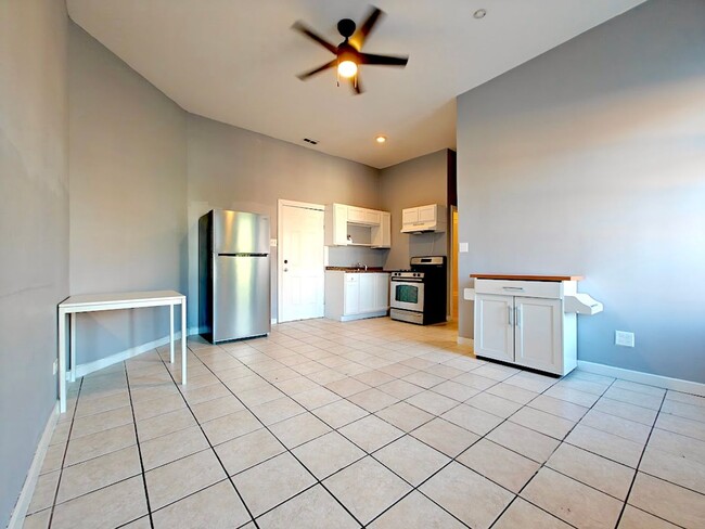 Photo - 1001 W 31st/3100-3108 S Morgan Unit 3102 S Morgan  2 (F)