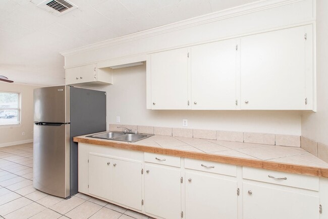 Photo - 27859 Frindik Ln Unit #4