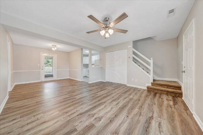 Photo - 230 Tinkerview Dr