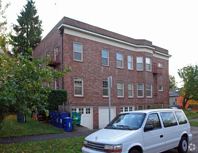 Photo - Timeless Elegance!