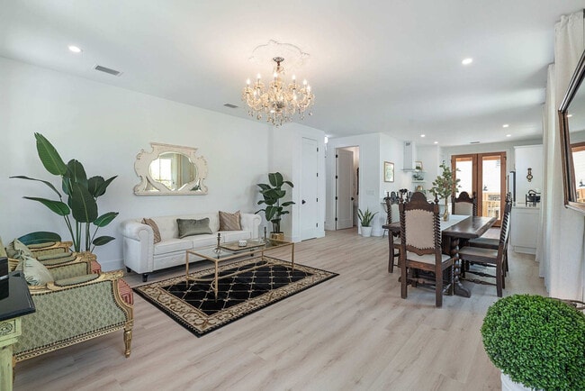 28 W Castillo Dr Unit SI ID1281948P