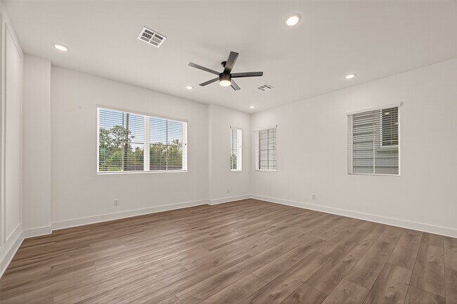 Photo - 1406 Mansfield St