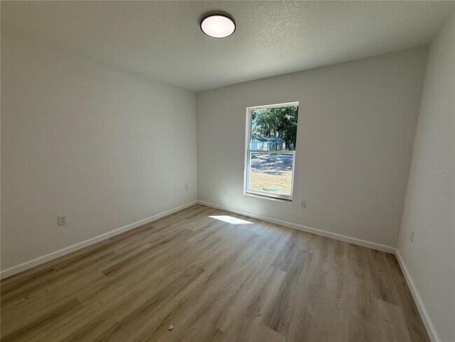 Photo - 6303 NW 65th St