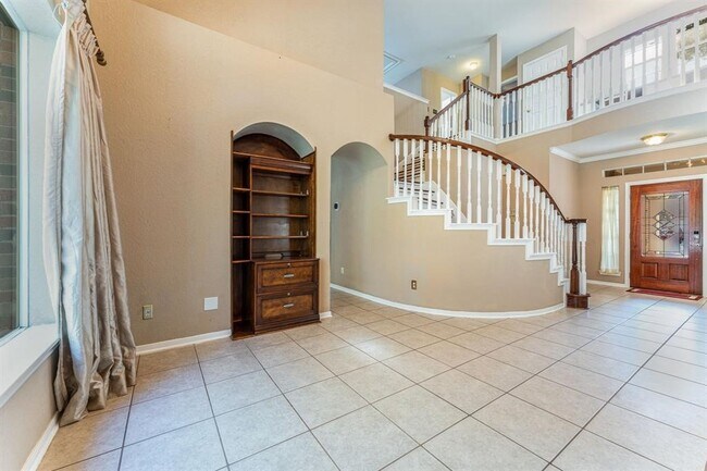 Photo - 182 N Wimberly Way
