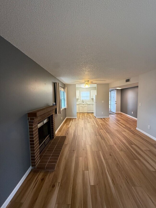 Photo - Spacious 2bd/2ba Condo- Lakewood CO, Available 7/10/26! Unit B