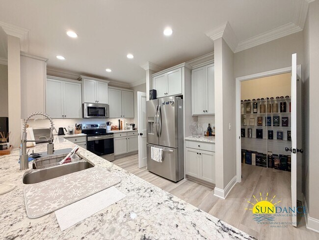 Photo - Stunning Shalimar 4 Bedroom / 3 Full Bathroom Home with Solar Energy Efficiency!