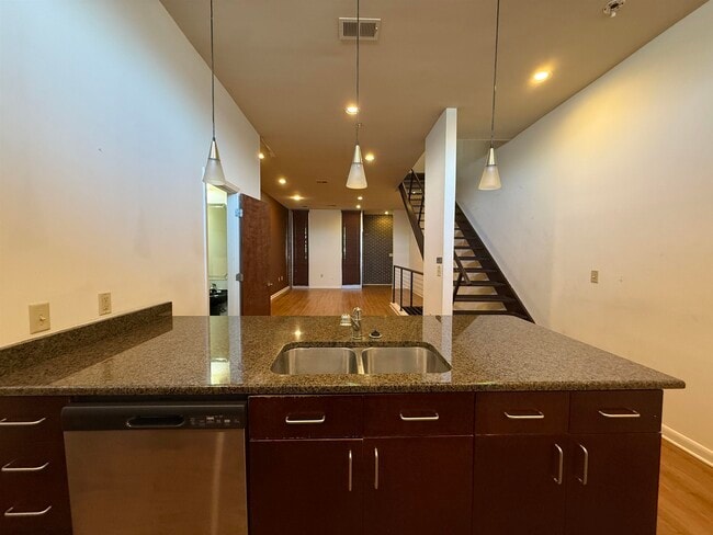 Photo - 449 Monroe Ave