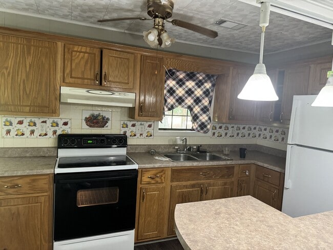 Photo - 520 N 2nd St