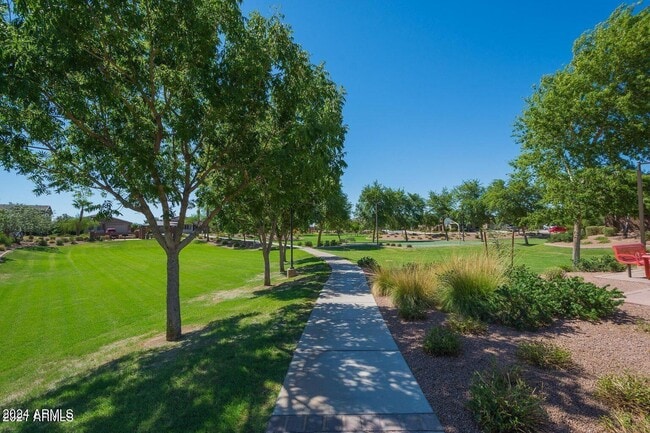 Photo - 421 W Leatherwood Ave