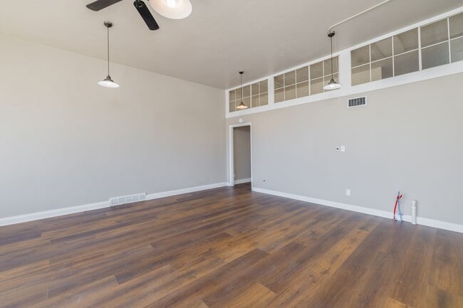 Photo - 1209 N Main St Unit 1207