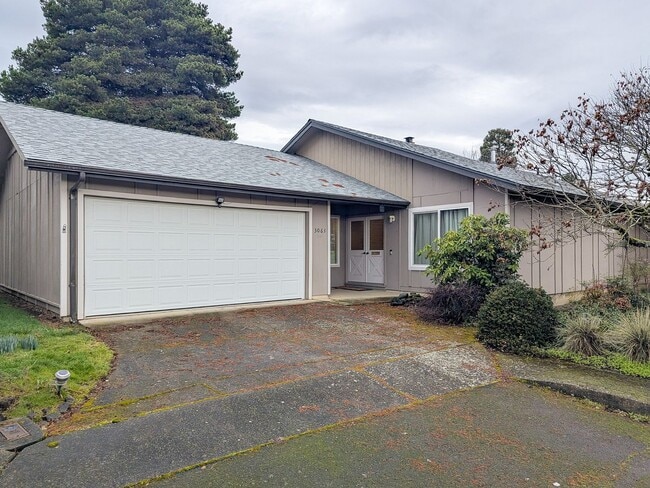 Photo - 3063 Winslow Way NW