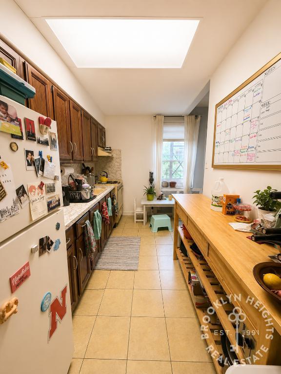 Photo - Floor-Through 1BR + Den – Top Floor Brownstone – Sun-Filled – Prime Location