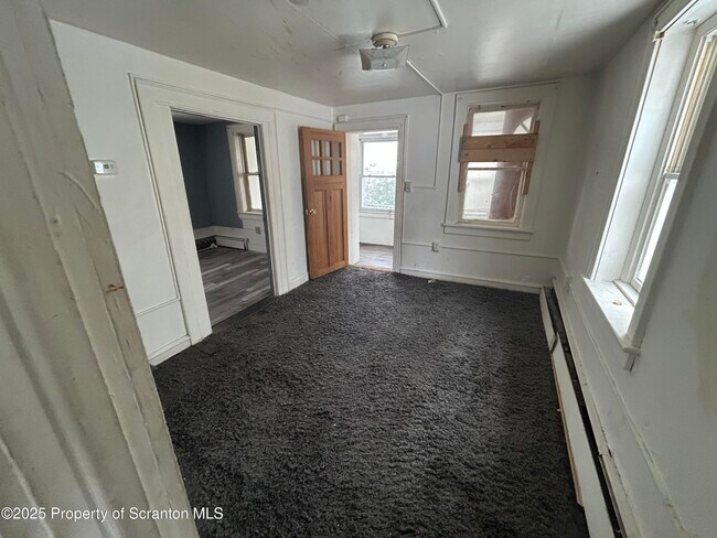 Photo - 1849 Clearview St