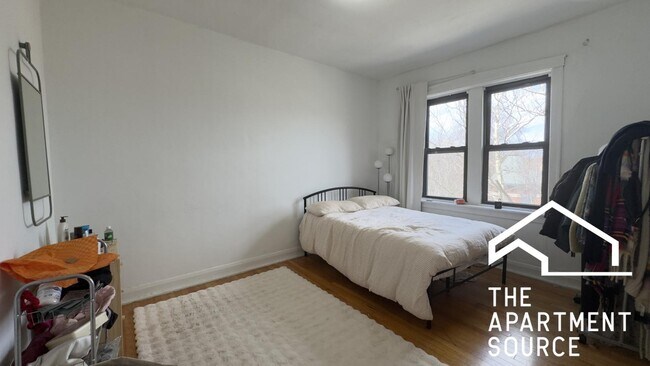 Photo - 2921 W McLean Ave Unidad 3