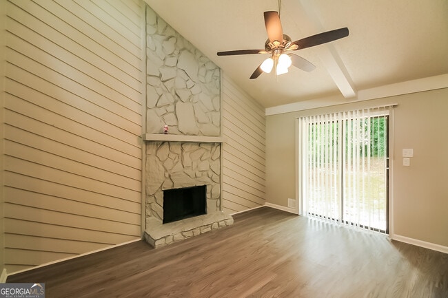 Photo - 6862 Red Maple Dr