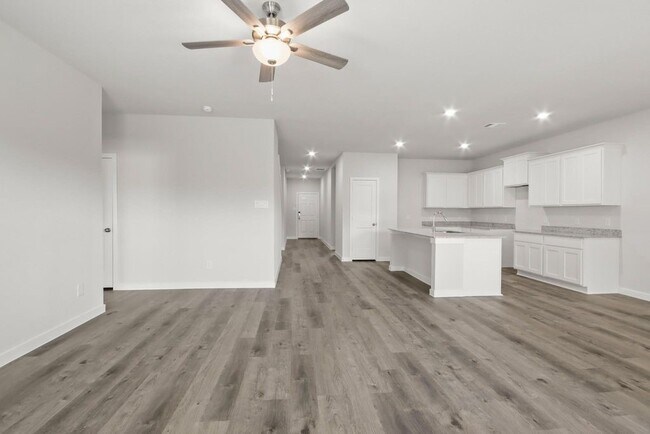 496 Shoreview Dr