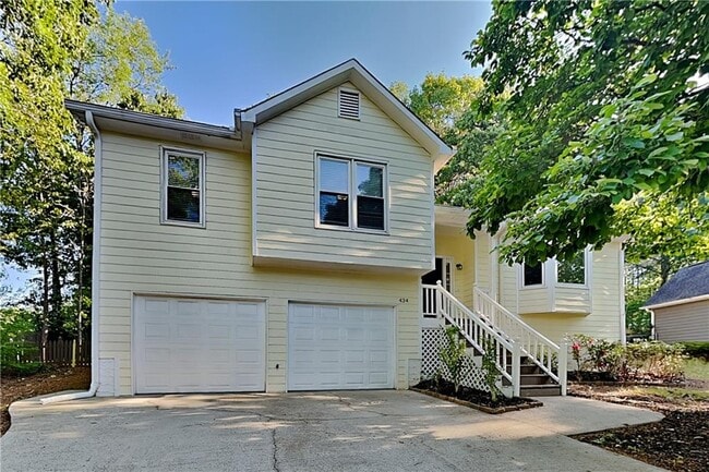 Building Photo - 434 Robin Hood Dr