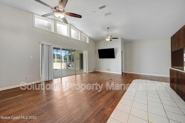 Photo - 296 Sandy Run