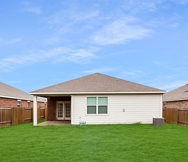 Photo - 128 Tennyson St