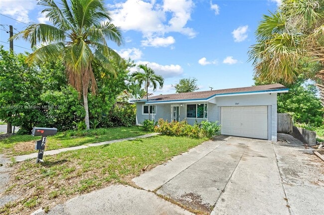 Photo - 1205 NE 5th Ave