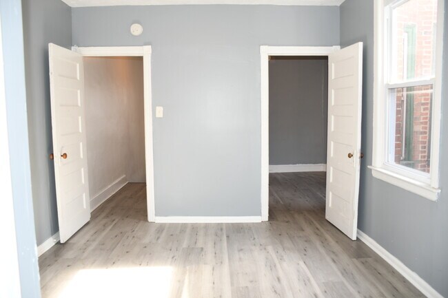 Photo - 1430 N 58th St