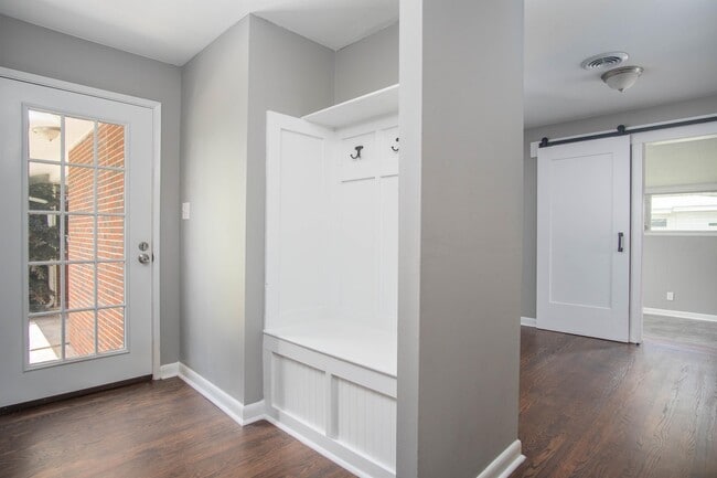 Photo - 1005 Woodbine Rd