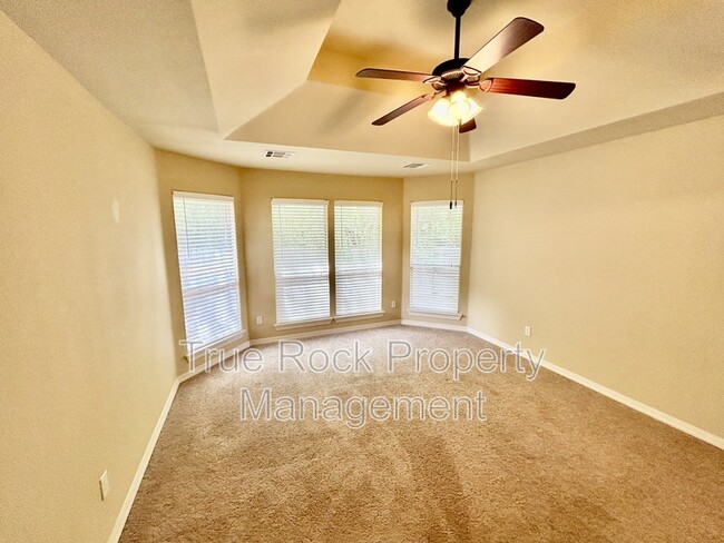 Photo - 1109 Emily Ln