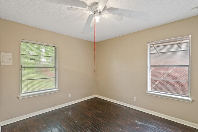 Photo - 9315 Laura Koppe Rd