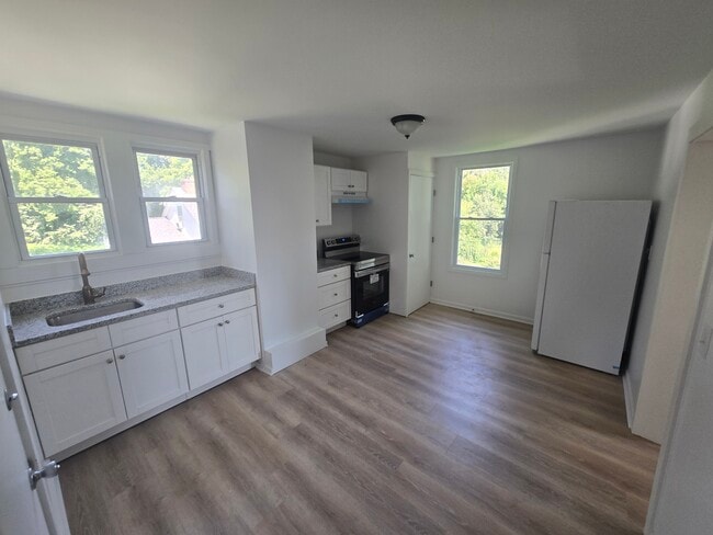 Photo - 27 Mansfield St Unit 2