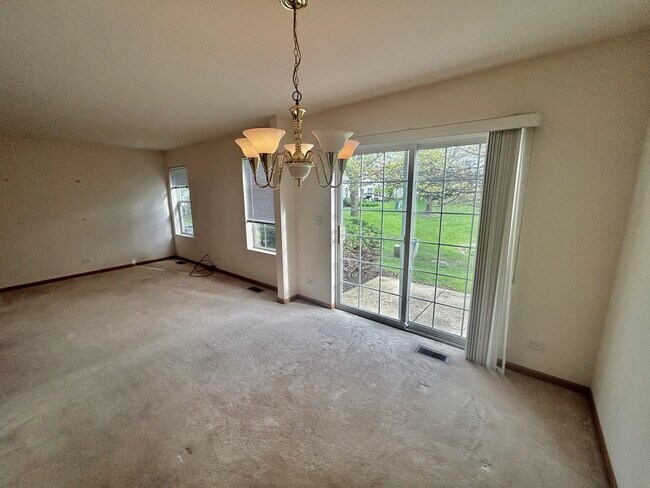 Photo - 2482 Stoughton Cir