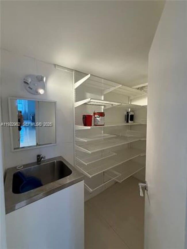 Photo - 825 Brickell Bay Dr Unit 825 Brickell Bay Dr 1151