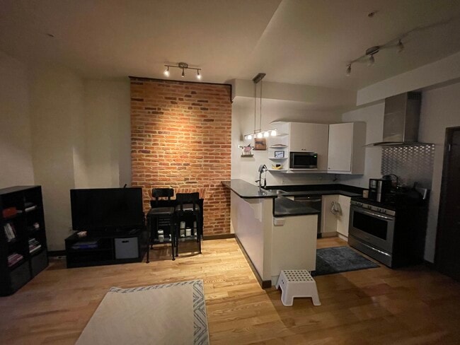 Photo - 925 N Calvert St Apartamentos Unidad 3F